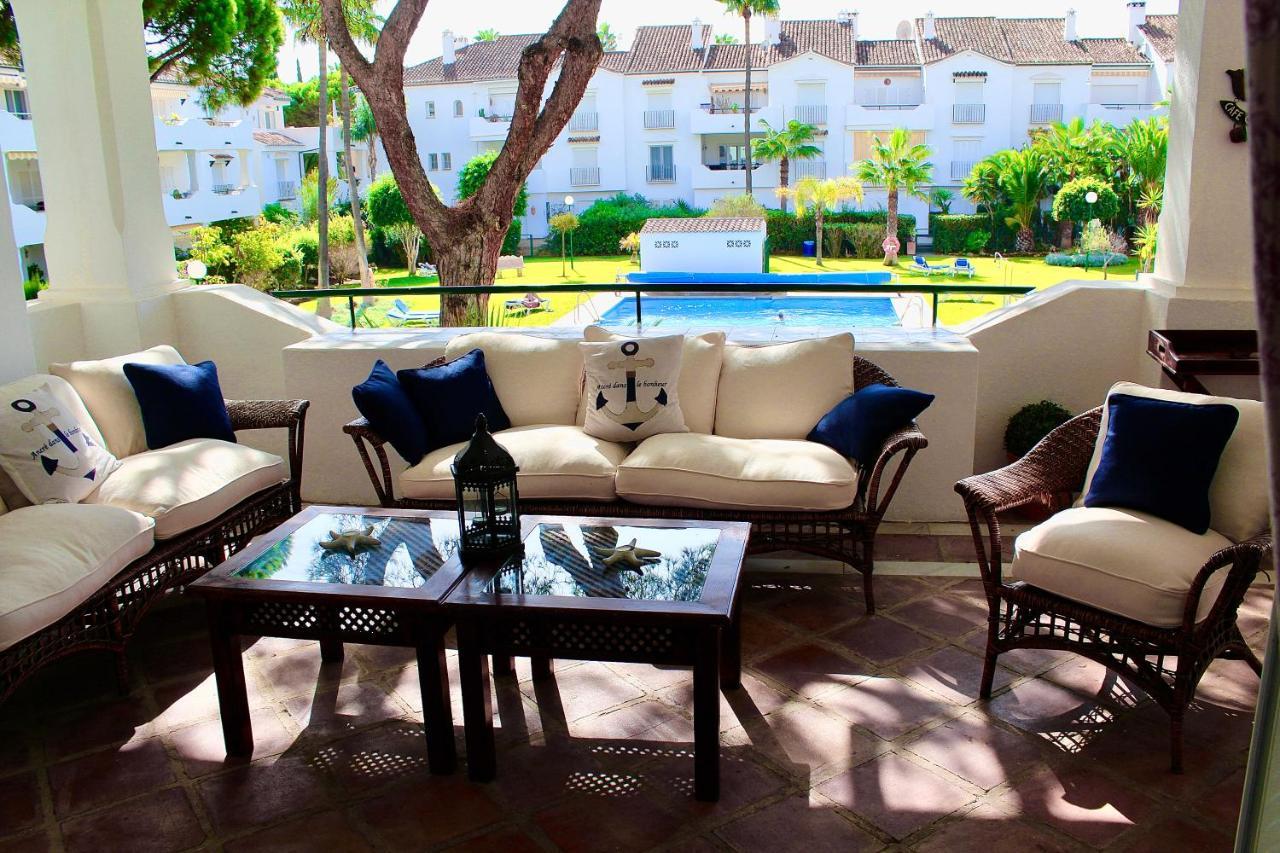 Apartment In El Presidente Beach Side New Golden Mile Estepona Extérieur photo