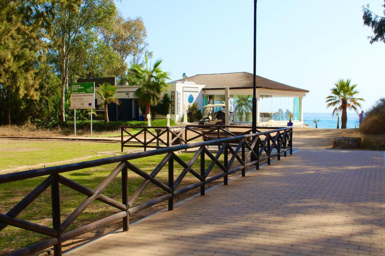 Apartment In El Presidente Beach Side New Golden Mile Estepona Extérieur photo
