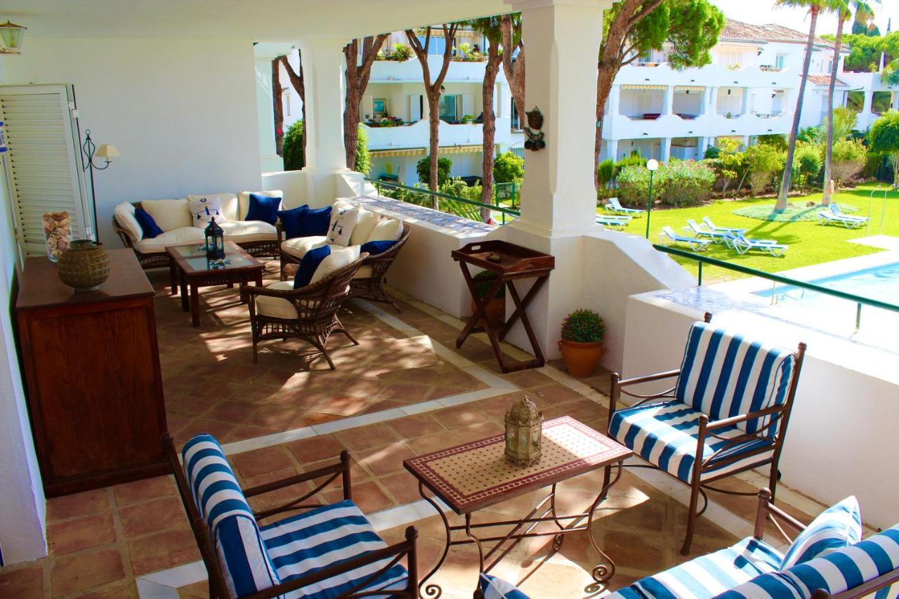 Apartment In El Presidente Beach Side New Golden Mile Estepona Extérieur photo