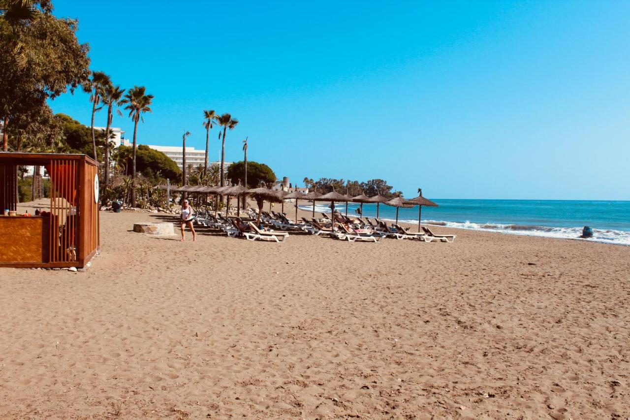 Apartment In El Presidente Beach Side New Golden Mile Estepona Extérieur photo