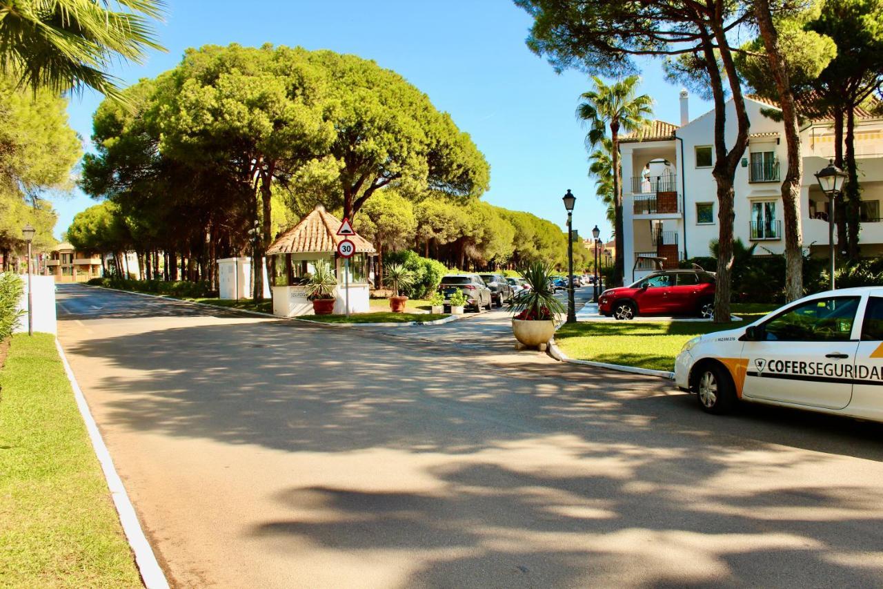 Apartment In El Presidente Beach Side New Golden Mile Estepona Extérieur photo