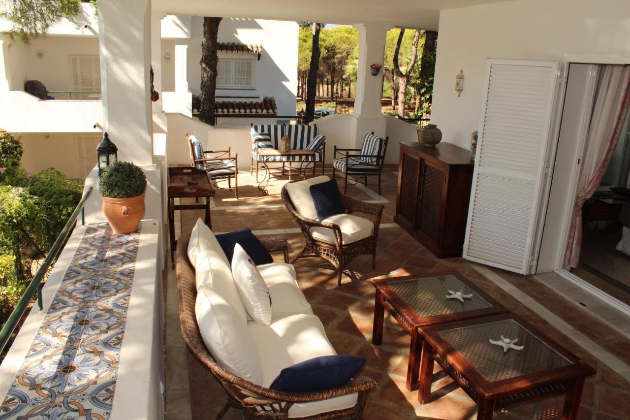 Apartment In El Presidente Beach Side New Golden Mile Estepona Extérieur photo