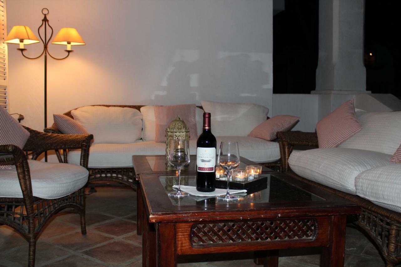 Apartment In El Presidente Beach Side New Golden Mile Estepona Extérieur photo
